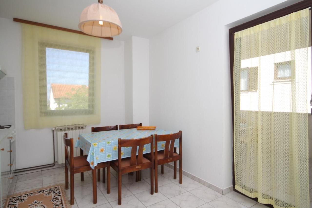 Apartments With A Parking Space Mali Losinj Luaran gambar